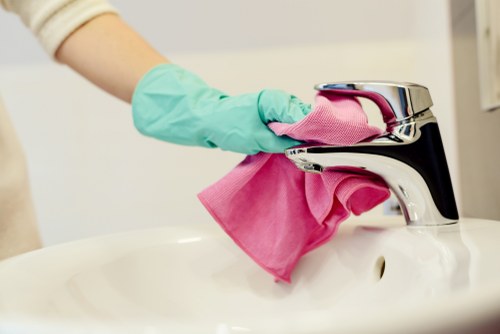 Local after builders cleaning service for Earlscourt homes and businesses