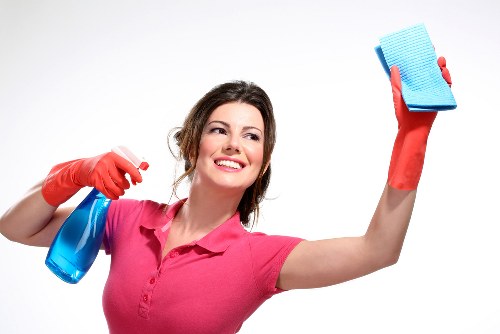 Cleaning dust from surfaces after construction work in Earlscourt